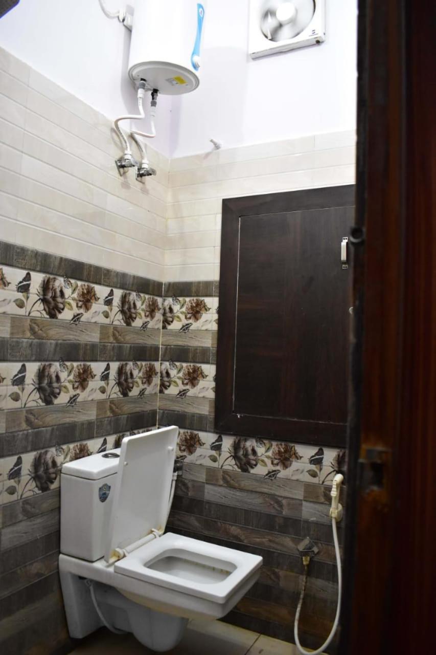 Hotel Rudra Residency Near Railway Station Матхура Екстер'єр фото