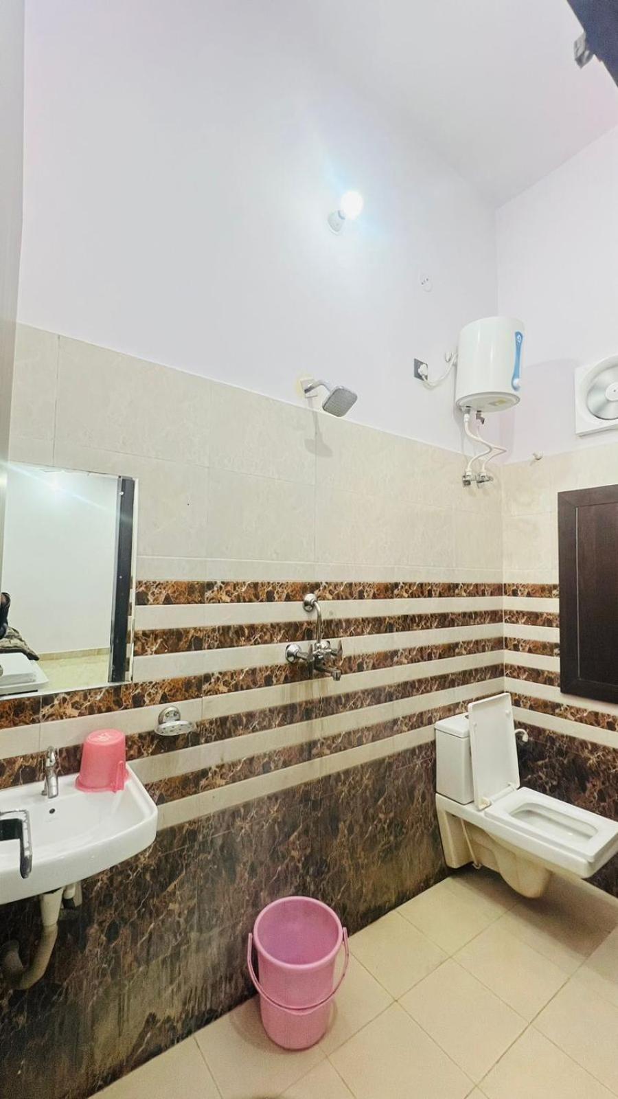 Hotel Rudra Residency Near Railway Station Матхура Екстер'єр фото