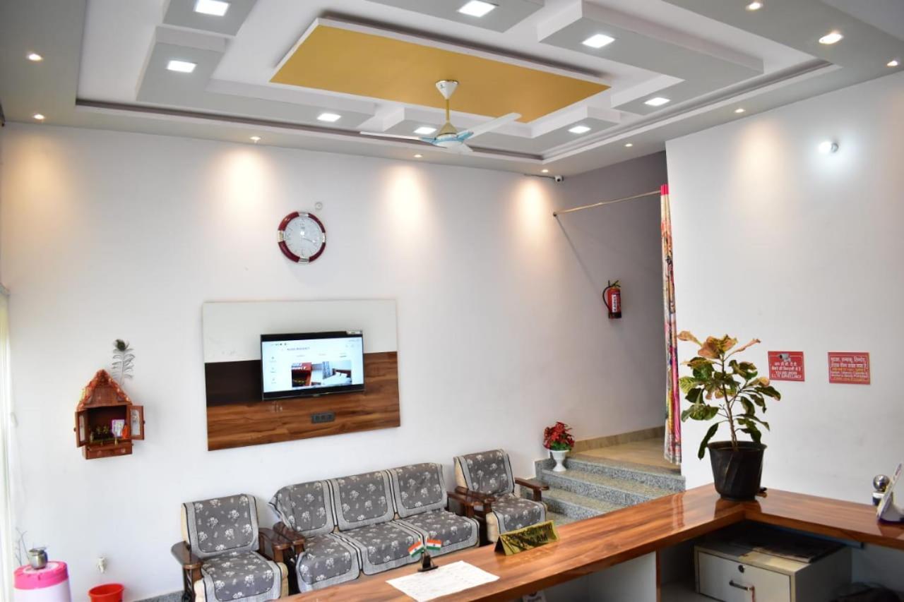 Hotel Rudra Residency Near Railway Station Матхура Екстер'єр фото